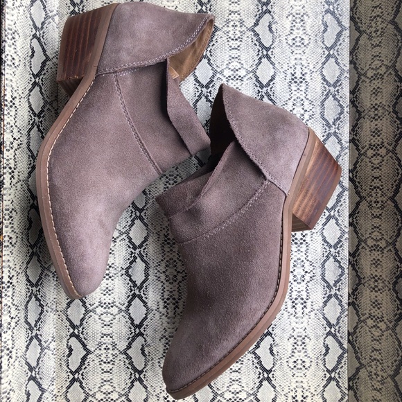 Lucky Brand Shoes - LUCKY BRAND FAHMIDA SUEDE BOOTIES IN TAUPE 7.5